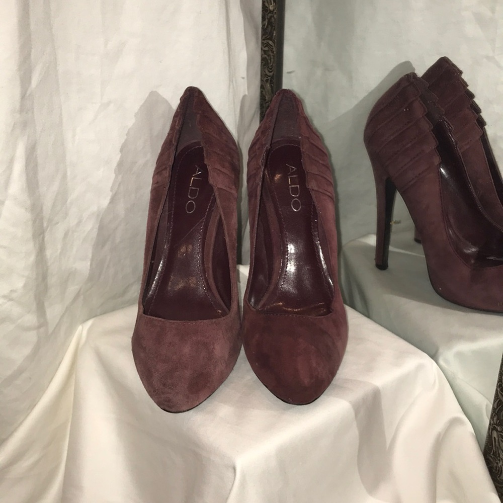 Burgundy Aldo Heels Size 5